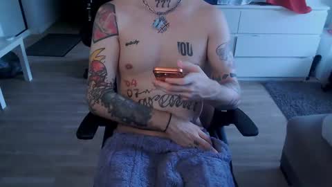 Snapshot of kyle_tattoo chatting on 03-02-26, 10:44 kyle online show from 03-02-26, 10:44