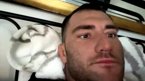 Snapshot of kylegotittt chatting on 11-01-25, 12:29 Hotbody545 online show from 11-01-25, 12:29