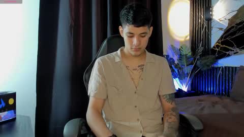 Snapshot of kylesmithx_ chatting on 12-18-25, 08:15 kylesmithx_ online show from 12-18-25, 08:15