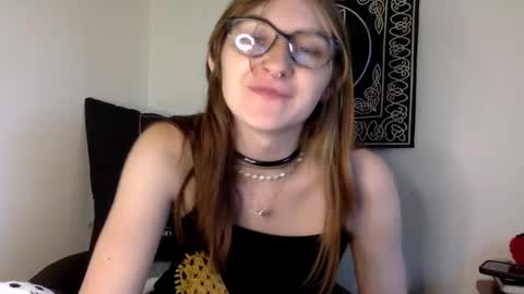 Kylianna online show from 09-23-25, 06:55