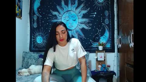 Snapshot of kylie_capricorn chatting on 11-12-25, 10:30 kylie online show from 11-12-25, 10:30