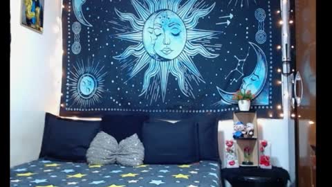 kylie online show from 04-11-26, 08:13