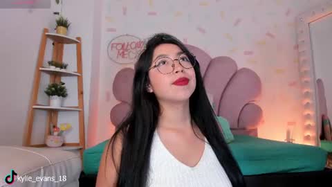 Kylie online show from 07-16-26, 11:11