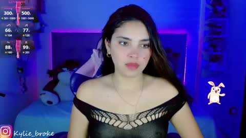 Snapshot of kylie_hottt_ chatting on 02-10-25, 09:25 k ylie online show from 02-10-25, 09:25