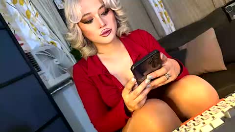 kylie online show from 07-14-26, 03:51
