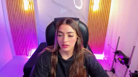  KYLIE  online show from 11-10-25, 03:05