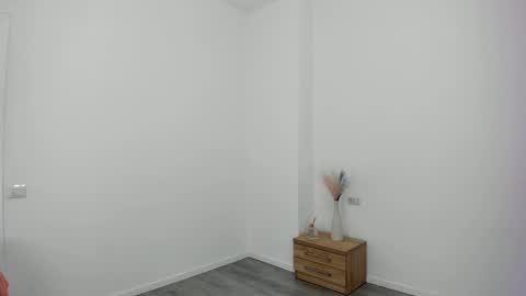 Snapshot of kylie_kathy chatting on 09-12-25, 07:03 Kylie online show from 09-12-25, 07:03