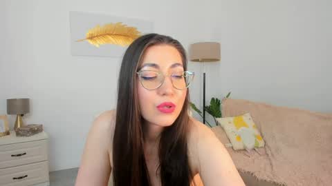 Kylie online show from 04-30-26, 09:08