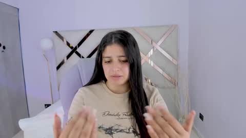 Snapshot of kylie_reyes chatting on 11-28-25, 07:27 Kylie Reyes online show from 11-28-25, 07:27