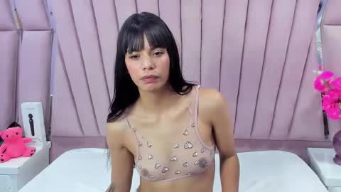 Snapshot of kylie_sexx chatting on 01-24-25, 08:22 kylie online show from 01-24-25, 08:22