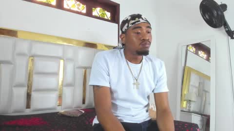 Snapshot of kylieandjhonny chatting on 02-08-25, 06:55 Kaylie And Jhony online show from 02-08-25, 06:55