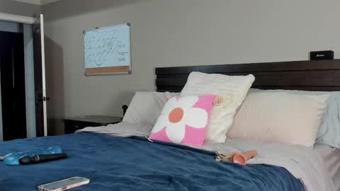 Kylie online show from 04-03-26, 04:16