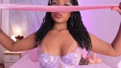 Snapshot of kyliegomez chatting on 12-02-25, 08:37 Kylie online show from 12-02-25, 08:37