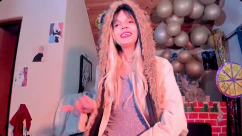   online show from 01-01-25, 12:21