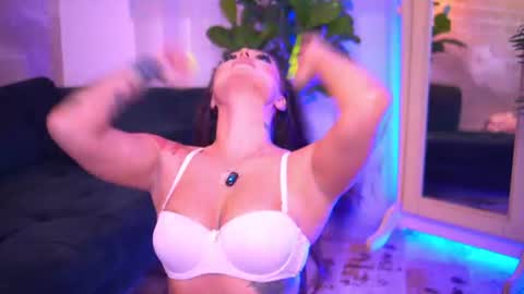 Kylie online show from 07-20-26, 08:00