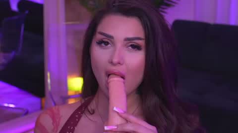 Kylie online show from 07-29-26, 10:08