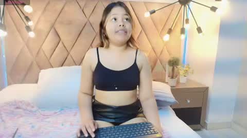 kyliesweett online show from 07-29-26, 12:47