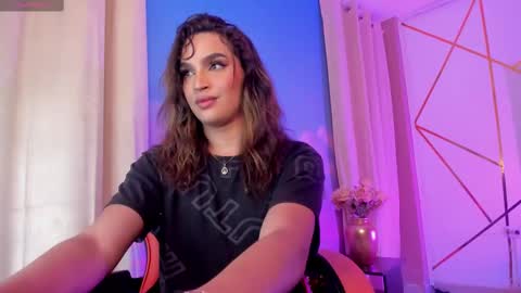 Kylie online show from 02-13-25, 04:54