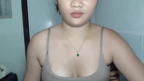 Snapshot of kyliexx98 chatting on 01-15-26, 12:21 kylie online show from 01-15-26, 12:21