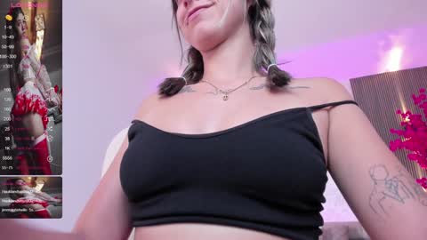 Snapshot of kyliie_jones chatting on 12-18-24, 05:10 KYLIE online show from 12-18-24, 05:10