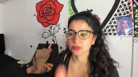 Snapshot of kymberlyhott chatting on 12-02-25, 01:00 call me kim online show from 12-02-25, 01:00