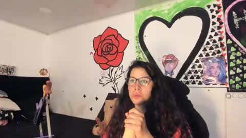 Snapshot of kymberlyhott chatting on 12-05-25, 02:09 call me kim online show from 12-05-25, 02:09