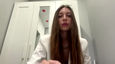 Selena online show from 04-02-26, 01:14