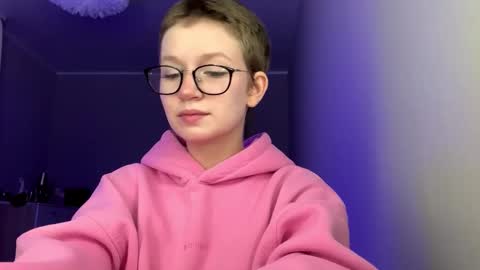 Snapshot of kymsalvati chatting on 01-08-26, 06:21 Kim online show from 01-08-26, 06:21