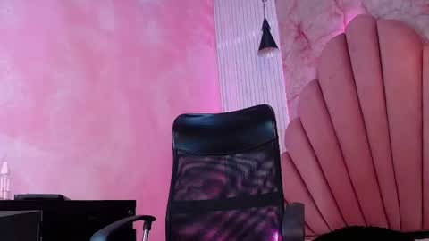kyomi_hunt online show from 06-18-26, 04:46
