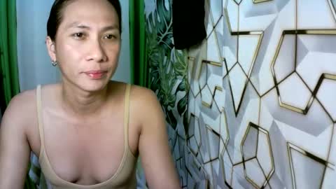 Snapshot of kyutshyne chatting on 04-20-26, 01:08 kyutshyne online show from 04-20-26, 01:08