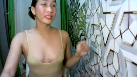 Snapshot of kyutshyne chatting on 04-29-26, 05:17 kyutshyne online show from 04-29-26, 05:17