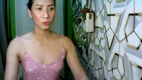 Snapshot of kyutshyne chatting on 05-08-26, 08:47 kyutshyne online show from 05-08-26, 08:47