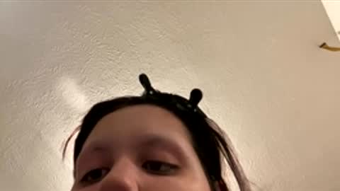 Lily online show from 02-01-26, 01:09