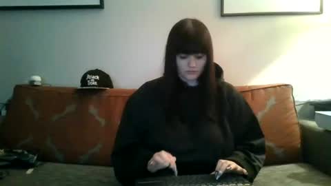 Lily online show from 06-24-26, 05:50