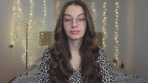 Margo  online show from 12-16-25, 01:27