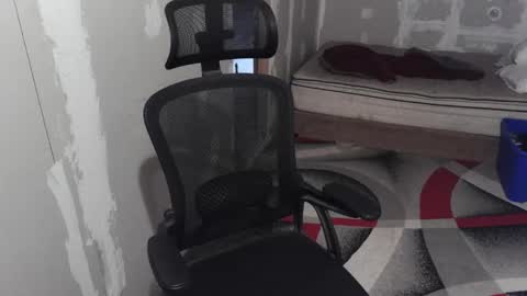 Snapshot of l1v1nth3dr3am chatting on 09-10-25, 02:44 l1v1nth3dr3am online show from 09-10-25, 02:44