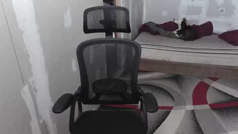 Snapshot of l1v1nth3dr3am chatting on 09-15-25, 12:21 l1v1nth3dr3am online show from 09-15-25, 12:21