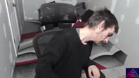 Snapshot of l1v1nth3dr3am chatting on 11-12-25, 04:40 l1v1nth3dr3am online show from 11-12-25, 04:40