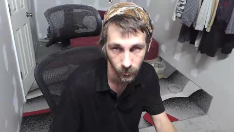 Snapshot of l1v1nth3dr3am chatting on 11-15-25, 05:09 l1v1nth3dr3am online show from 11-15-25, 05:09