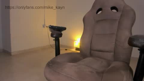 Snapshot of l3m0nb0y_ chatting on 03-27-26, 02:50 l3m0nb0y_ online show from 03-27-26, 02:50