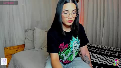 Snapshot of la_briela chatting on 01-19-25, 02:47 Help me reach 50 likes online show from 01-19-25, 02:47