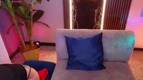 Snapshot of la_diabla_111_ chatting on 01-06-26, 08:12 Karime online show from 01-06-26, 08:12