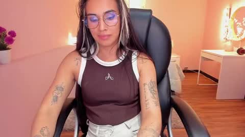 T A T I A N A online show from 05-22-26, 11:43