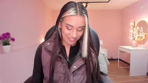 T A T I A N A online show from 06-03-26, 11:46