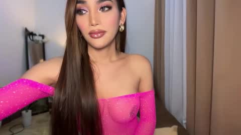 ISABEL online show from 03-18-26, 09:23