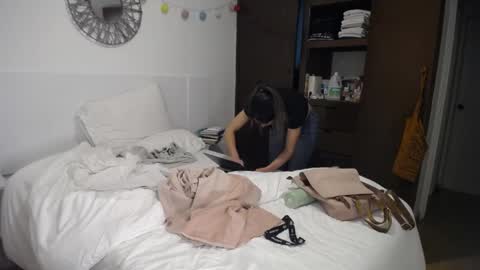 Catalina online show from 04-09-26, 12:32