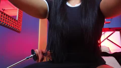 Cris  online show from 11-25-25, 03:34