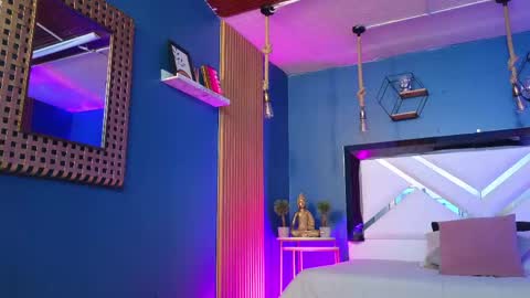 Cris  online show from 04-20-26, 11:35