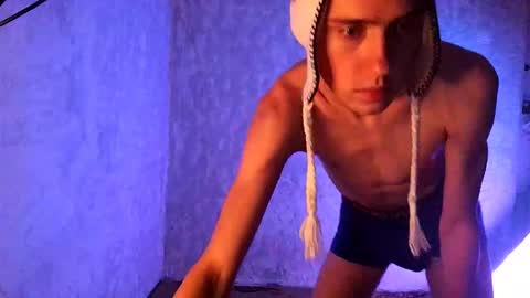 Snapshot of labour_guy chatting on 02-20-25, 07:41 Marco online show from 02-20-25, 07:41