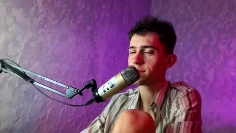 Snapshot of labour_guy chatting on 03-04-25, 12:50 Marco online show from 03-04-25, 12:50